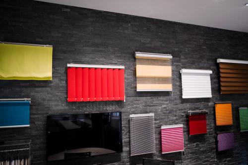 SHOWROOM